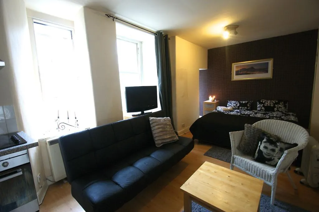 Royal Mile Group Apartments Edinburgh